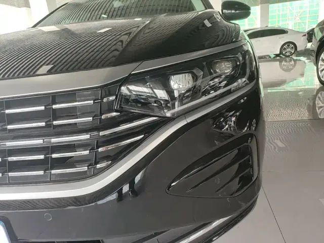 Volkswagen Passat — Фото автомобиля 23