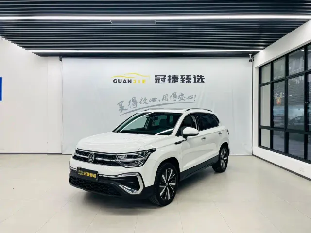 Фотография автомобиля — Volkswagen Tharu