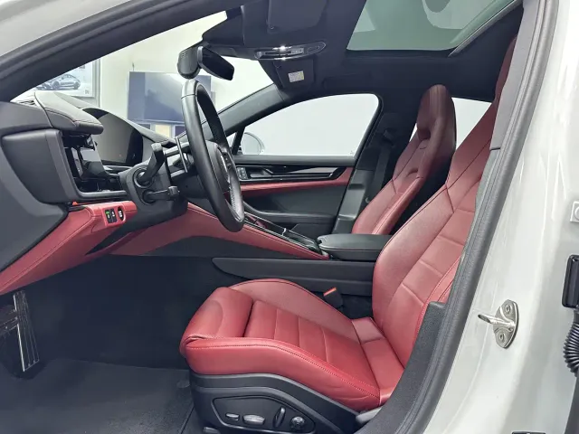 Porsche Panamera — Фото автомобиля 8