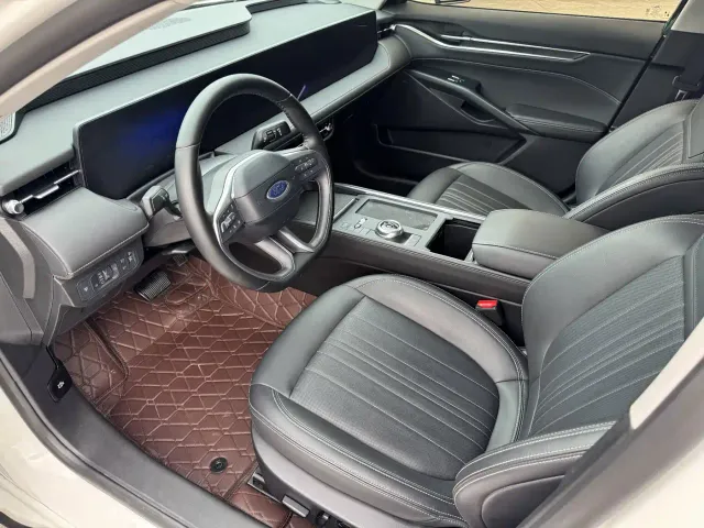 Ford Mondeo — Фото автомобиля 7