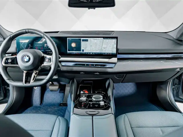 BMW 5 Series — Фото автомобиля 13