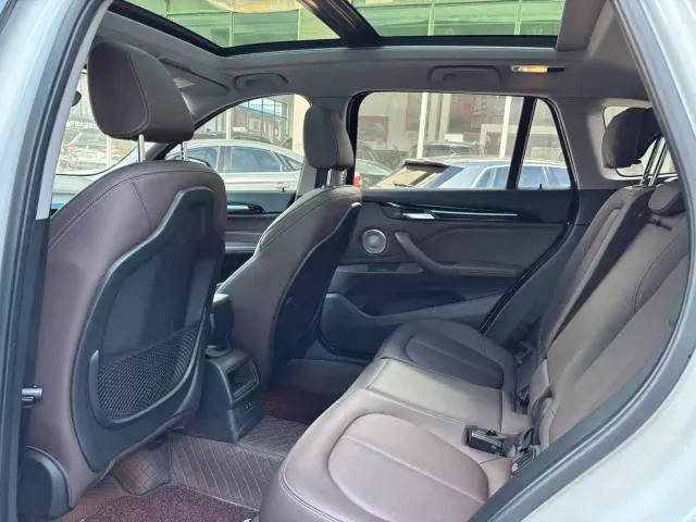 BMW X1 — Фото автомобиля 8