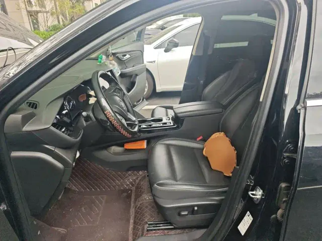 Buick Envision Plus — Фото автомобиля 11