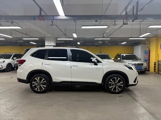 Subaru Forester — Фото автомобиля 5