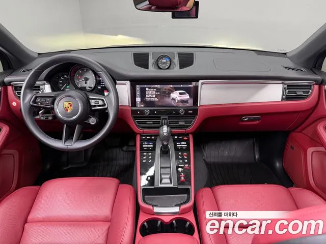 Porsche Macan — Фото автомобиля 18