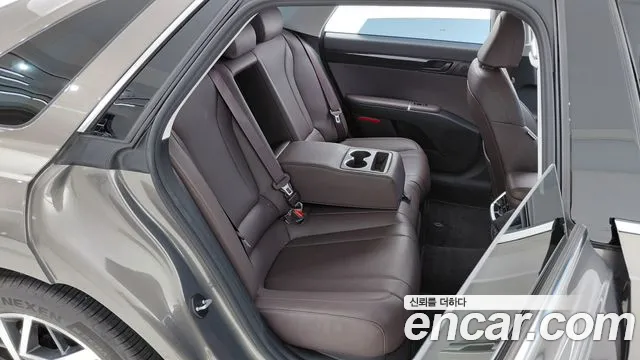 Hyundai Grandeur GN7 — Фото автомобиля 11