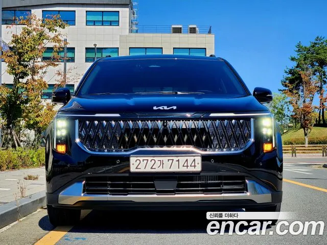 Фотография автомобиля — Kia Carnival 4th Gen