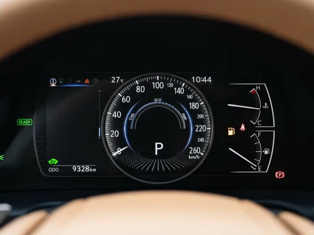 Lexus ES — Фото автомобиля 21