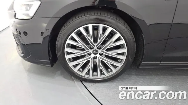 Audi A8 55 TFSI quattro Premium LWB — Фото автомобиля 5