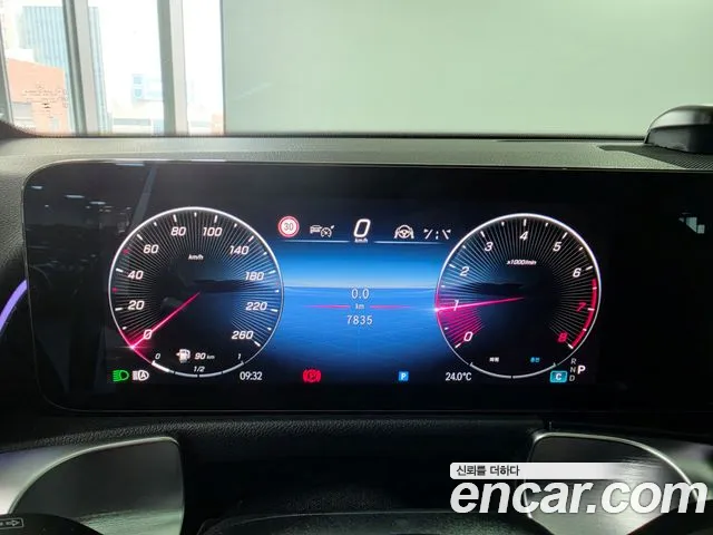 Mercedes-Benz GLB-Class X247 — Фото автомобиля 8