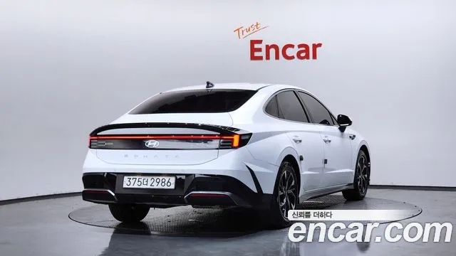 Фотография автомобиля — Hyundai Sonata
