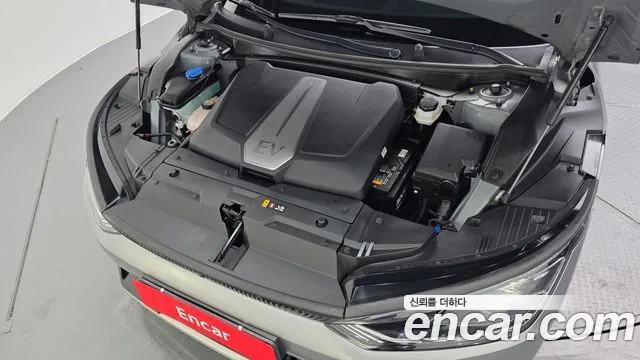 Kia EV6 — Фото автомобиля 6