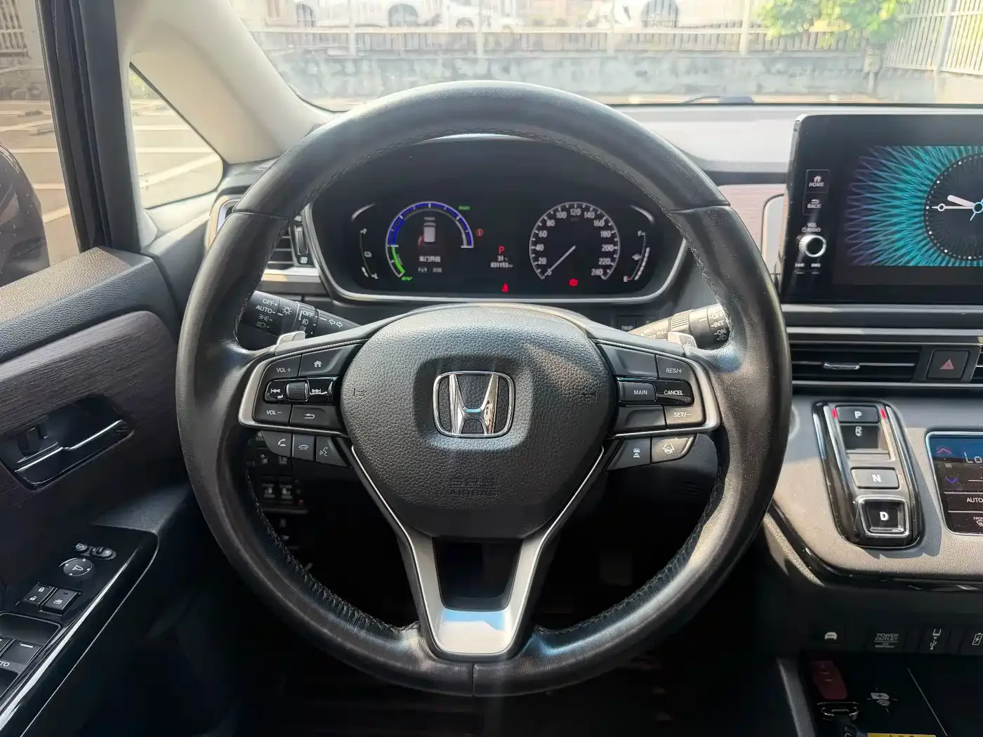 Honda Odyssey 2022 2.0L e:HEV Sharp·Prestige Edition — Фото автомобиля 12