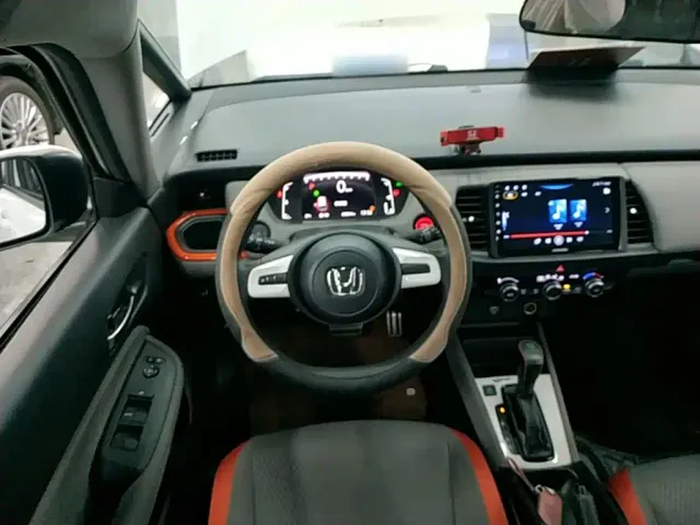 Honda LIFE 2021 1.5L CVT SPORT Heartbeat Edition — Фото автомобиля 10
