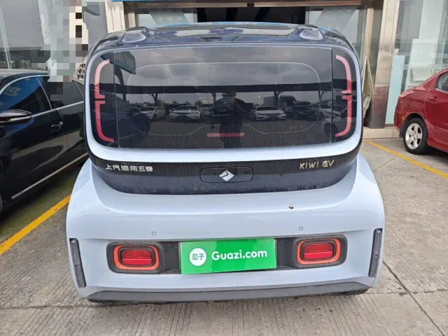 Baojun KiWi EV — Фото автомобиля 5