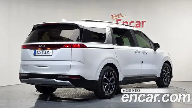 Kia Canival Carnival 4 поколение Бензин 9 мест Prestige — Фото автомобиля 2