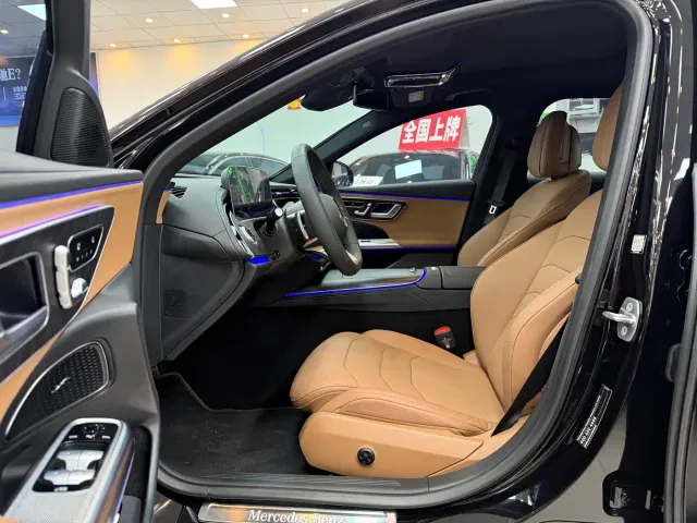 Mercedes-Benz E-Class — Фото автомобиля 5