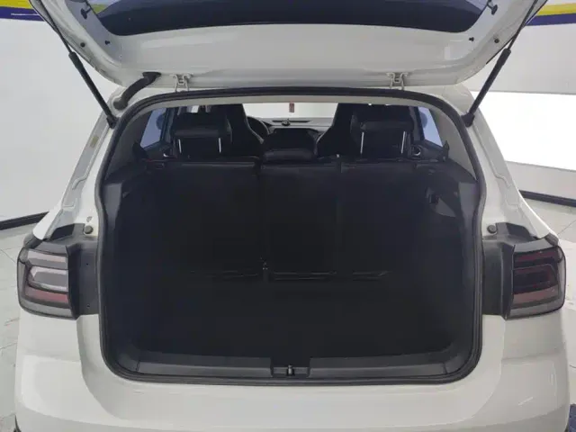 Volkswagen T-Cross — Фото автомобиля 4