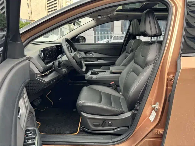 Nissan Ariya — Фото автомобиля 9