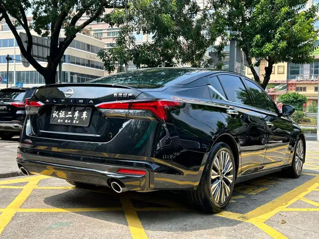Nissan Teana — Фото автомобиля 5