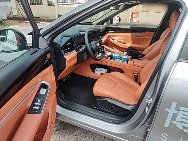 Geely Boyue — Фото автомобиля 15