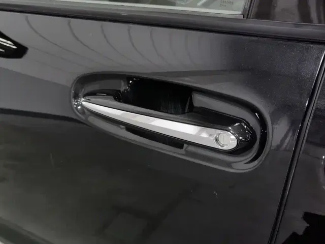 Toyota Granvia — Фото автомобиля 18