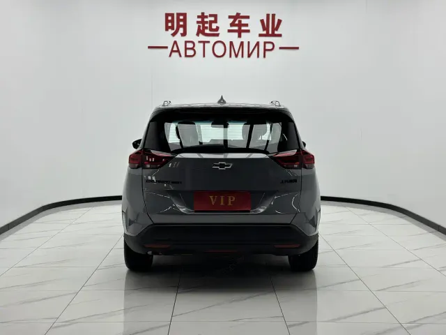 Chevrolet Orlando — Фото автомобиля 10