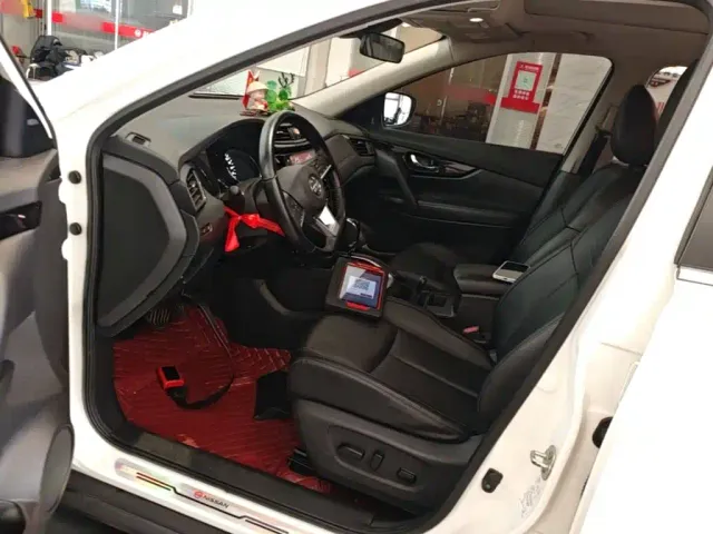 Nissan X-Trail — Фото автомобиля 14