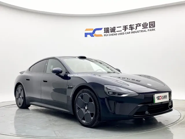 Xiaomi SU7 — Фото автомобиля 3