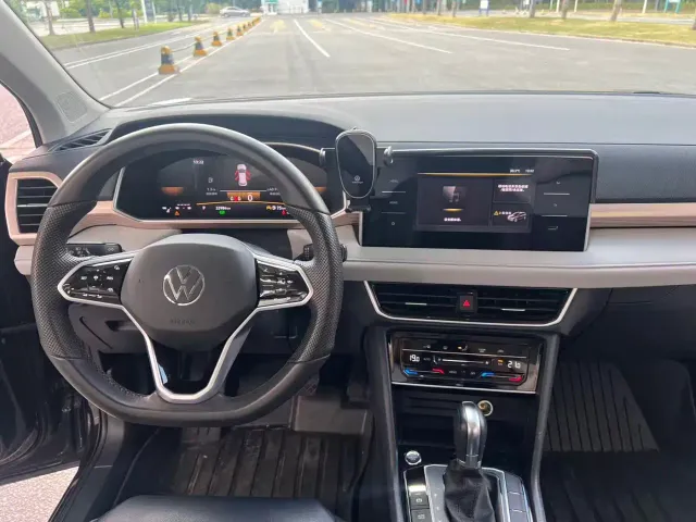 Volkswagen Tharu — Фото автомобиля 4