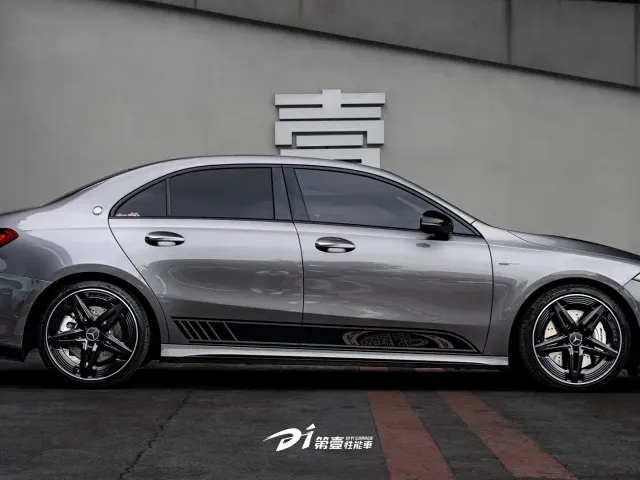 Mercedes-Benz A-Class AMG — Фото автомобиля 2