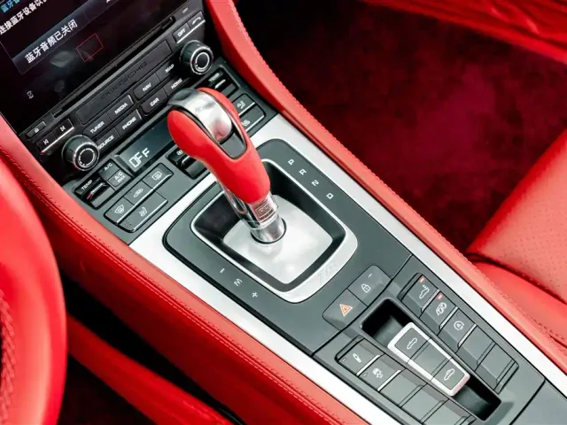 Porsche 718 — Фото автомобиля 12