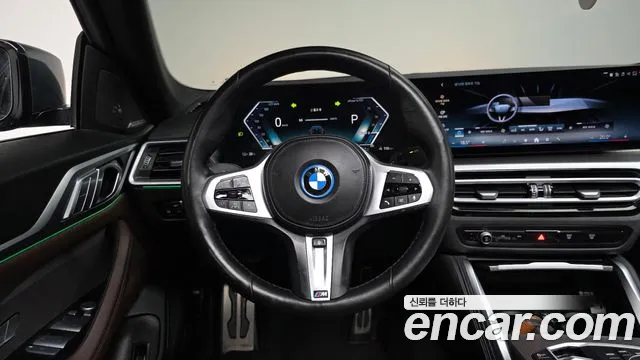 BMW i4 — Фото автомобиля 19