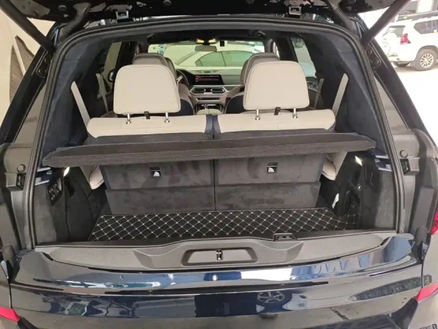 BMW X7 — Фото автомобиля 13