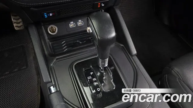 KG_Mobility_Ssangyong Rexton Новый Rexton Sport Дизель 2.2 4WD — Фото автомобиля 9