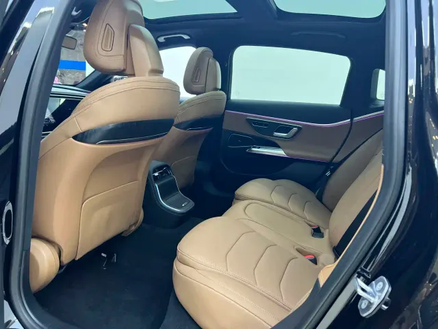 Mercedes-Benz E-Class — Фото автомобиля 10