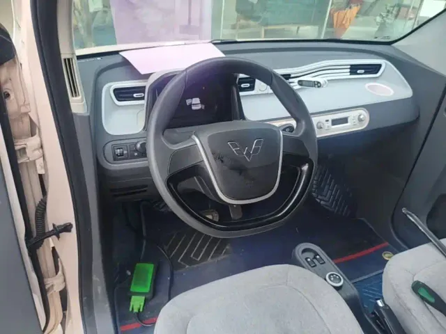 Wuling Hongguang Mini EV — Фото автомобиля 10