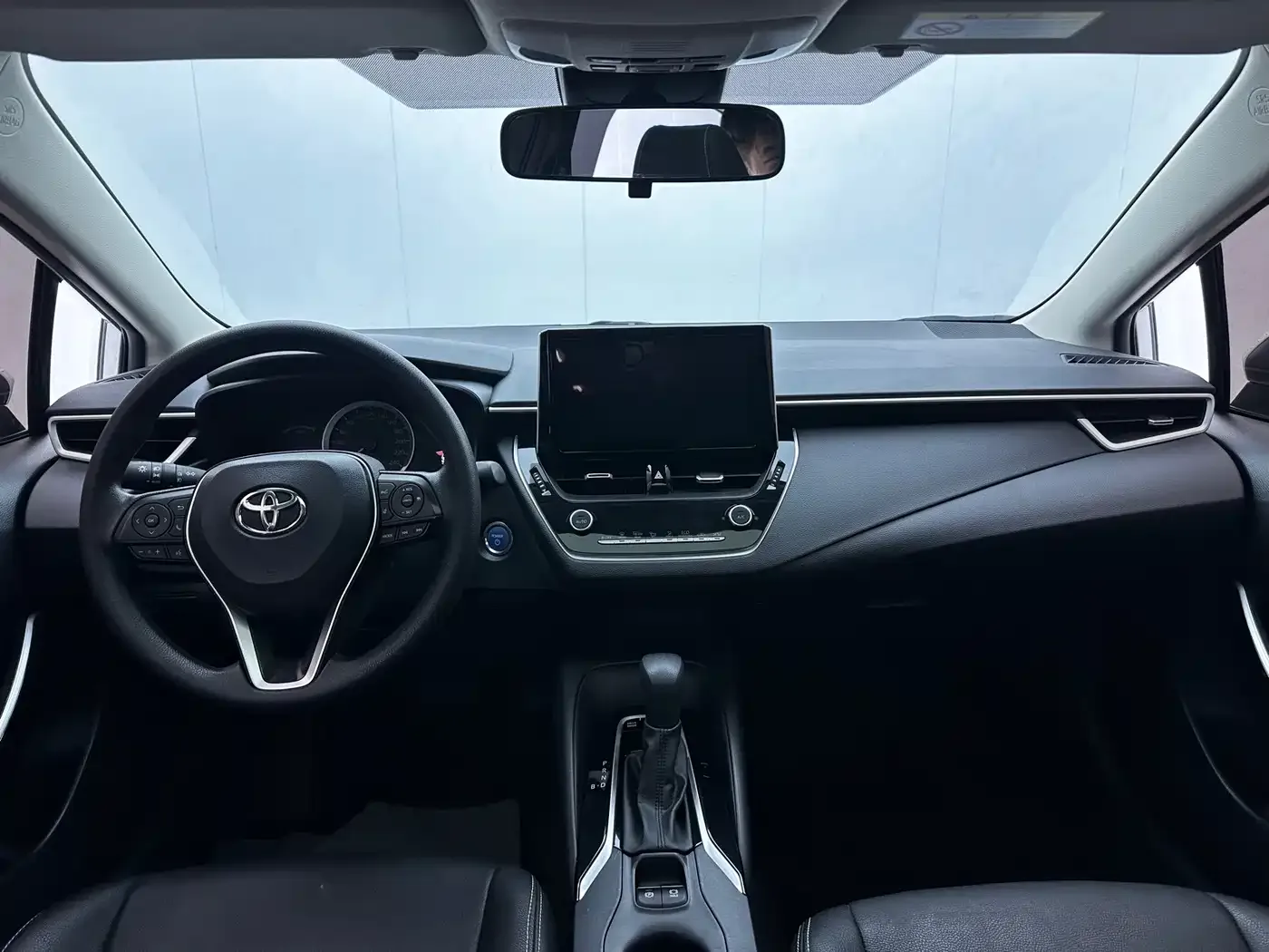 Toyota Corolla 2021 Hybrid 1.8L E-CVT Elite Edition — Фото автомобиля 6