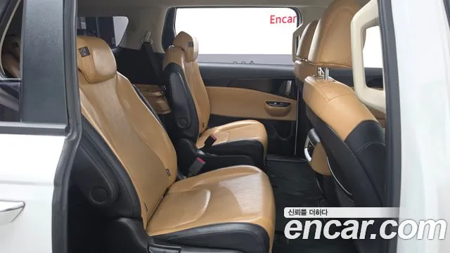 Kia Carnival 4th Gen — Фото автомобиля 17