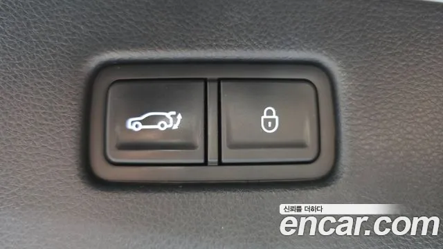 Genesis GV70 2.5T Бензин AWD — Фото автомобиля 16