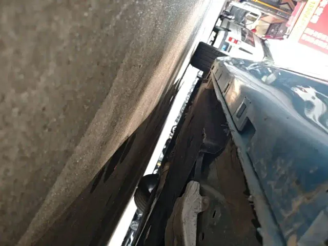 Hongqi Hongqi H5 2023 1.5T HEV Smart Connect Flag Comfort — Фото автомобиля 21