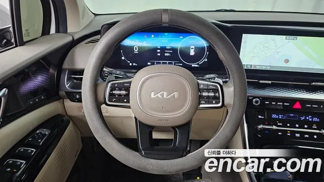 Kia Carnival Generation 4 — Фото автомобиля 13