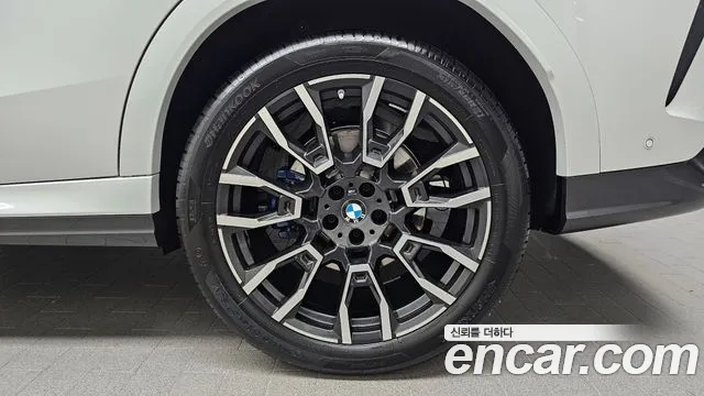 BMW X6 xDrive40i M Sport — Фото автомобиля 19