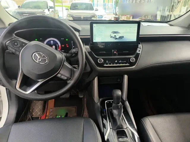Toyota Frontlander — Фото автомобиля 9