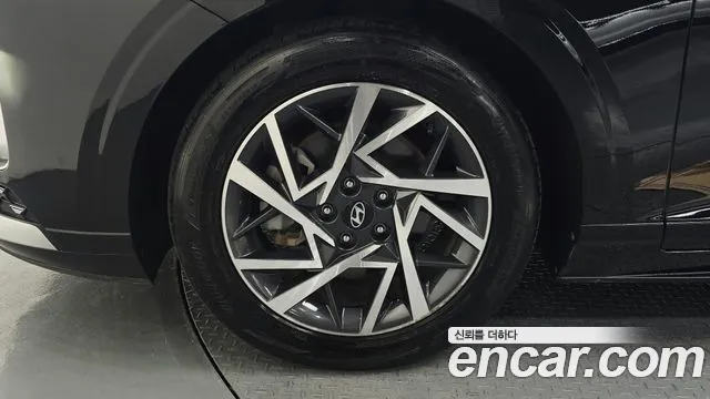 Hyundai Grandeur Grandeur (GN7) 2.5 Бензин 2WD — Фото автомобиля 4