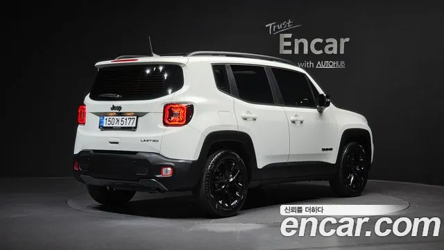 Jeep Renegade — Фото автомобиля 2