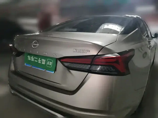 Nissan Teana — Фото автомобиля 5