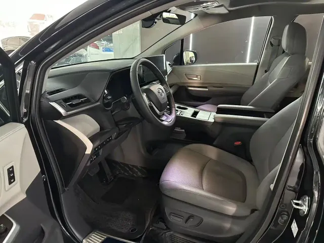 Toyota Granvia — Фото автомобиля 4