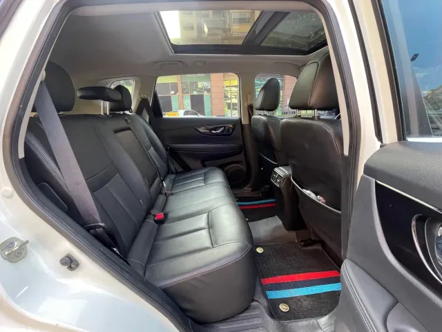 Nissan X-Trail — Фото автомобиля 17