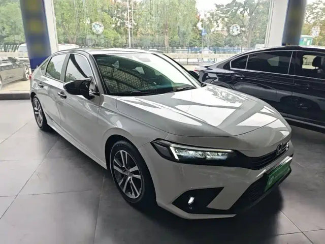 Honda Civic — Фото автомобиля 3